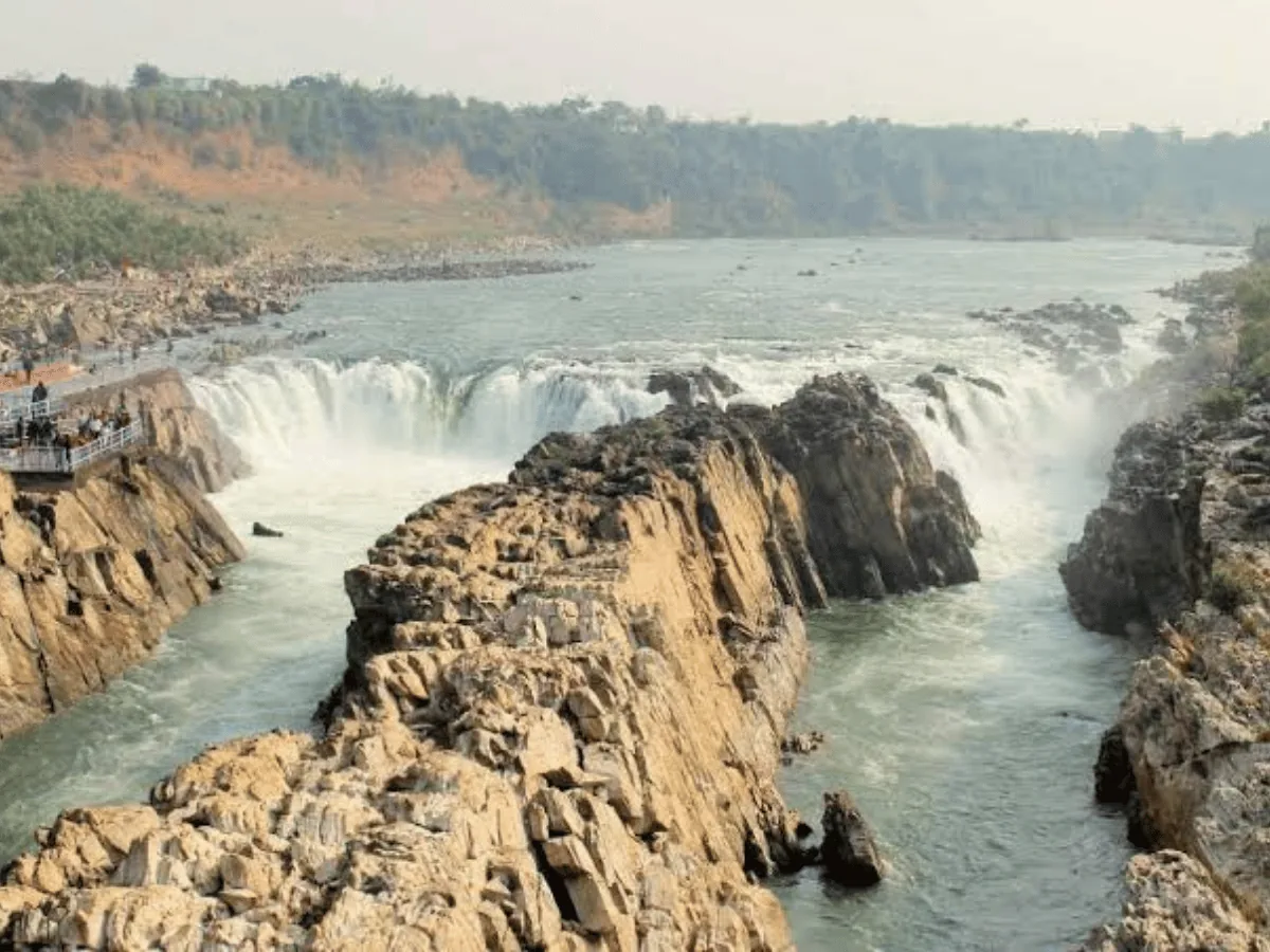 Dhuandhar Falls