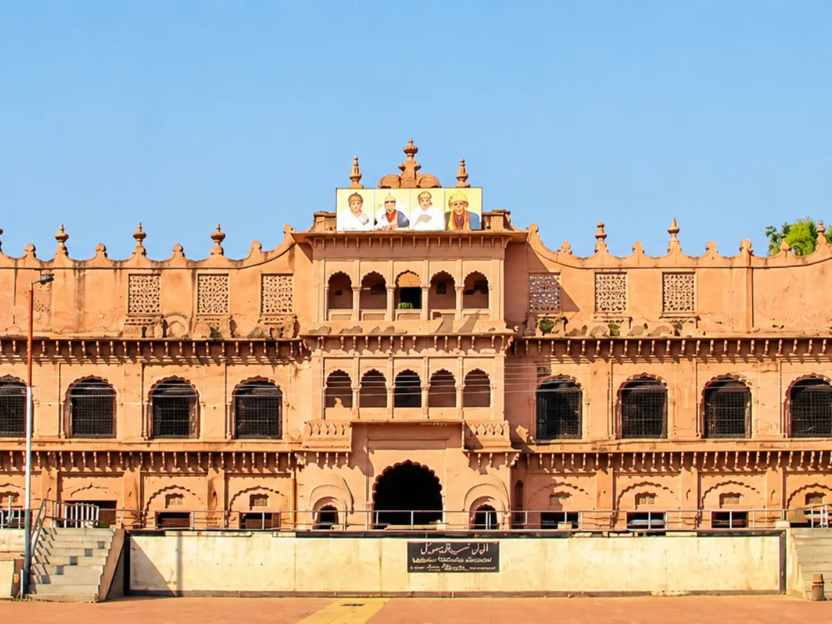Shaukat Mahal