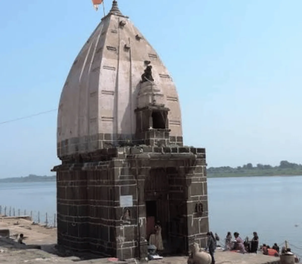 Shri Raj Rajeshwar Temple