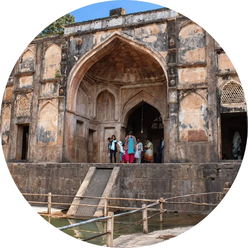 Neelkanth Temple