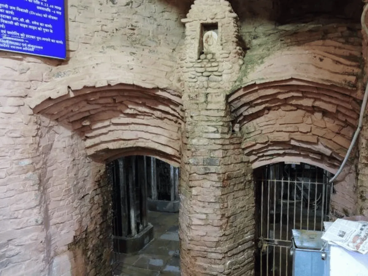 Sri Govinda Bhagavatpada Cave