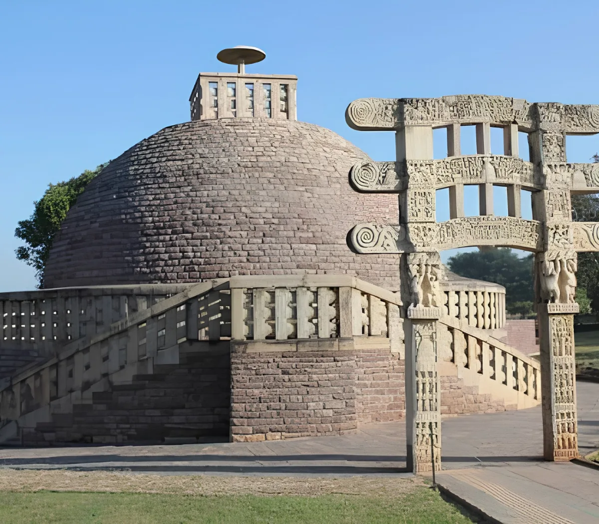 Sanchi - Vihara Monasteries