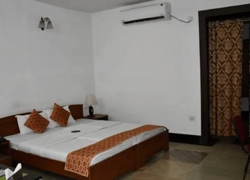 Tourist Bungalow - Tourist Bungalow