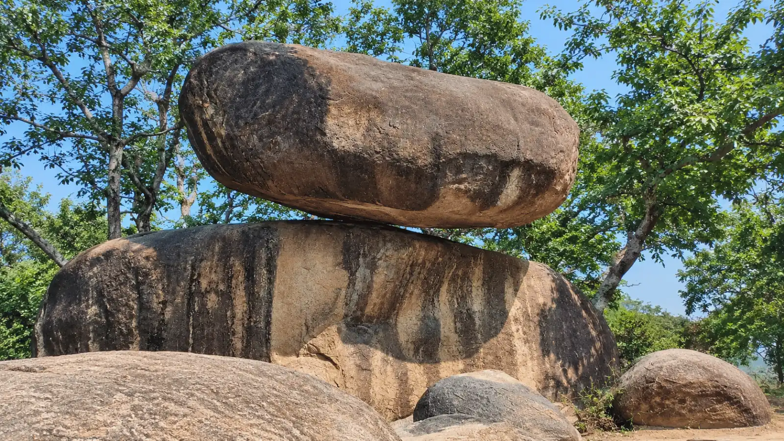 Balancing Rocks