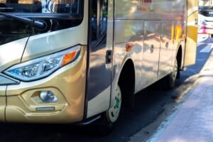 By bus to Pench