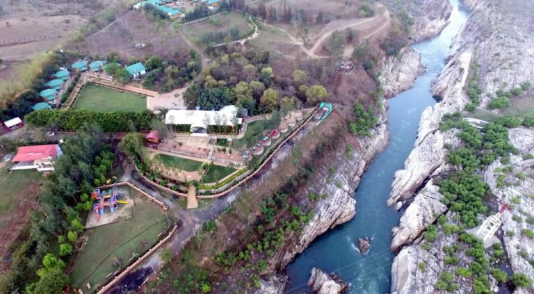 Vrindavan Gopala Resort