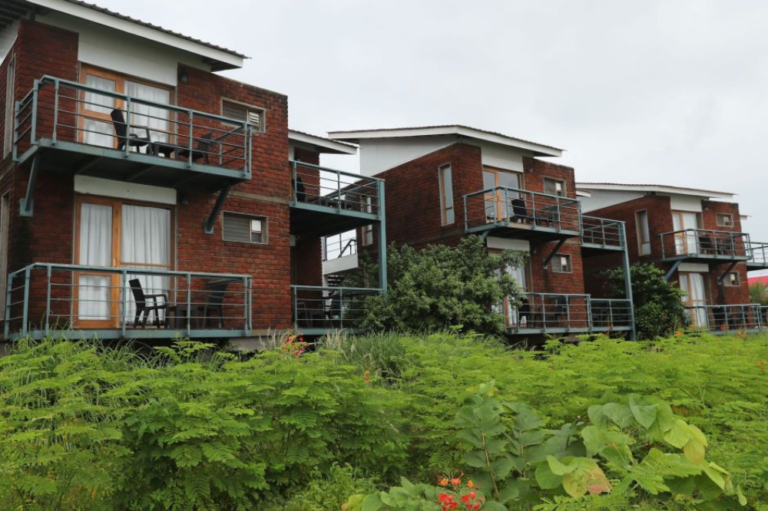 Bison Resort, Madhai